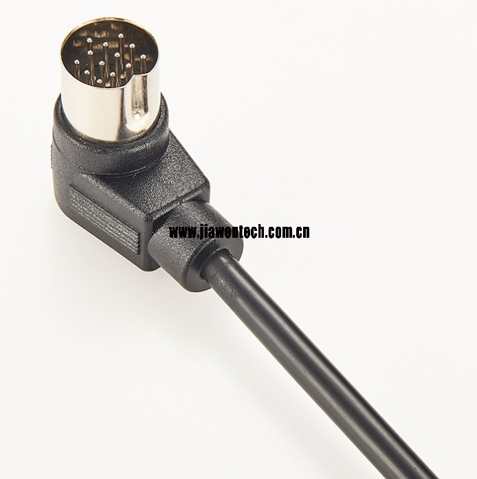 Right angled MIDI 13-pin DIN cables